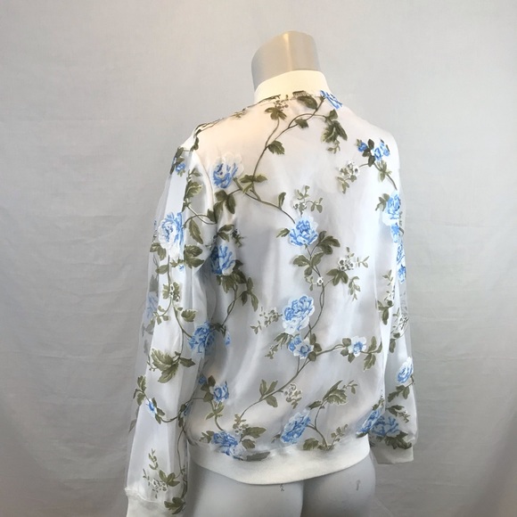 ❤️Only 2 Left❤️White and Blue Floral Bomber Jacket - Picture 6 of 6